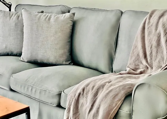 Canaryislandshost L Olas