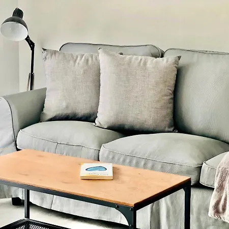 Canaryislandshost L Olas *