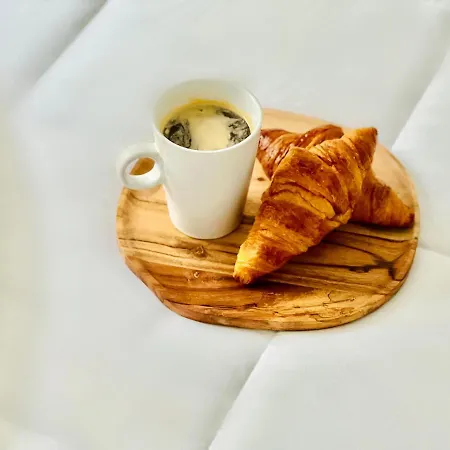 Canaryislandshost L Olas